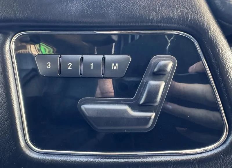 Used 2017 Mercedes-Benz G 550 image 48