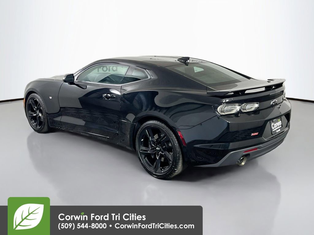 Used 2022 Chevrolet Camaro SS RWD image 10