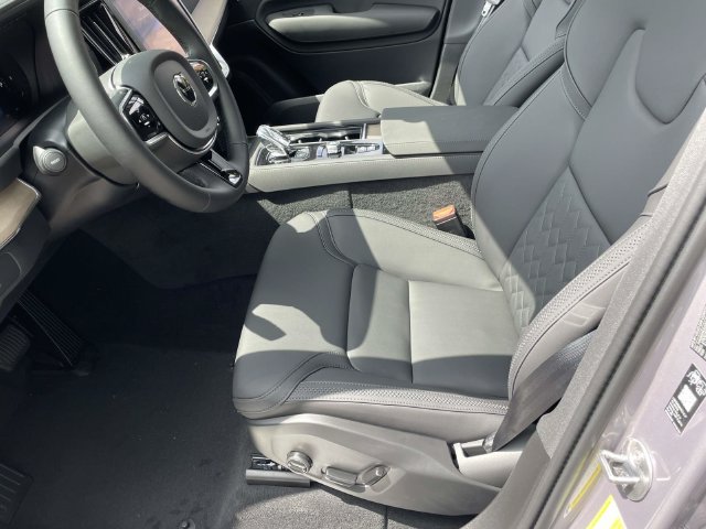 New 2027 Volvo XC90 B6 Plus AWD/4WD image 14