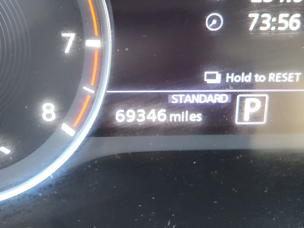 Used 2021 INFINITI QX50 Luxe w/ Accent Package image 11