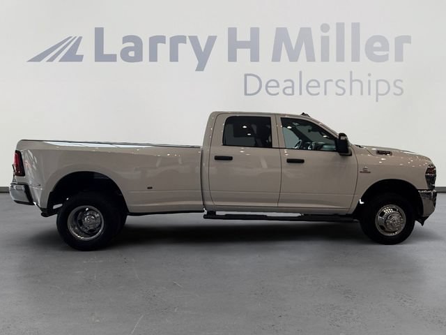 New 2026 RAM 3500 Tradesman AWD/4WD image 6