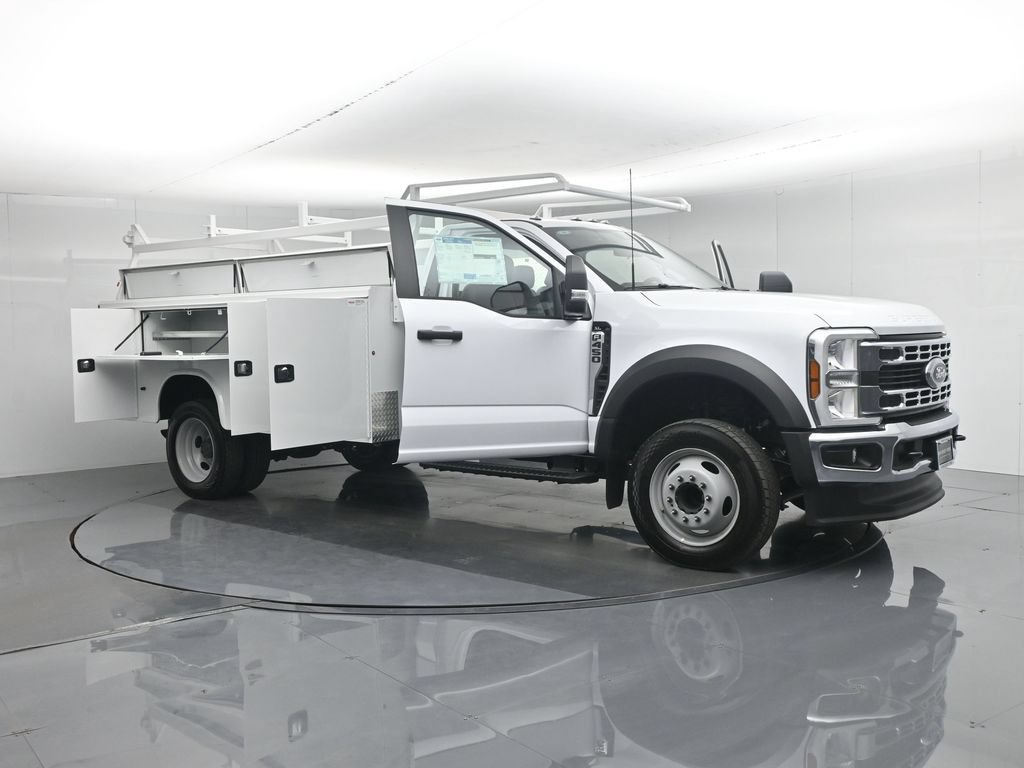 New 2025 Ford F450 XL w/ XL Chrome Package RWD image 37