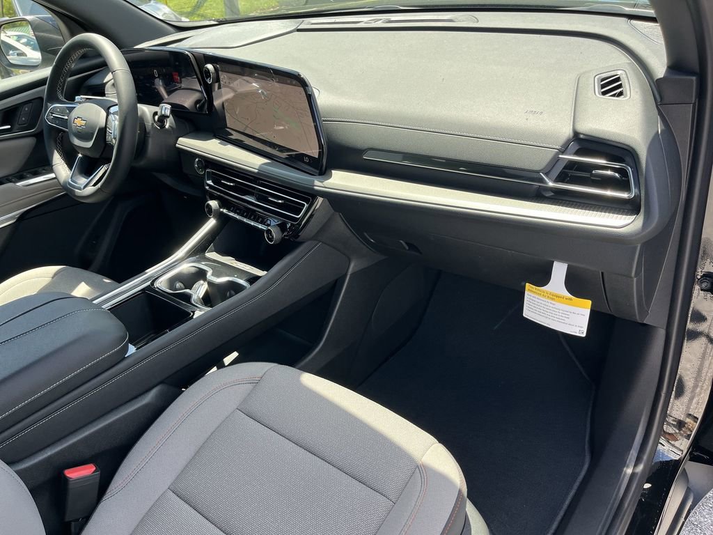 New 2025 Chevrolet Traverse LT w/ Driver Confidence Package image 29