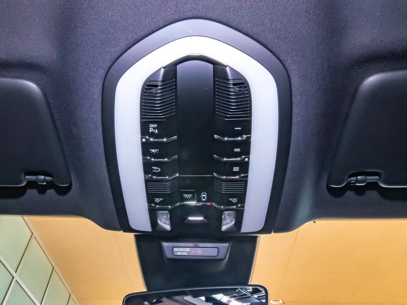 Used 2024 Porsche Macan S image 18