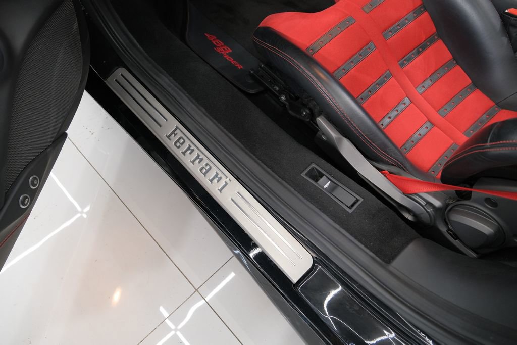 Used 2019 Ferrari 488 Spider image 27