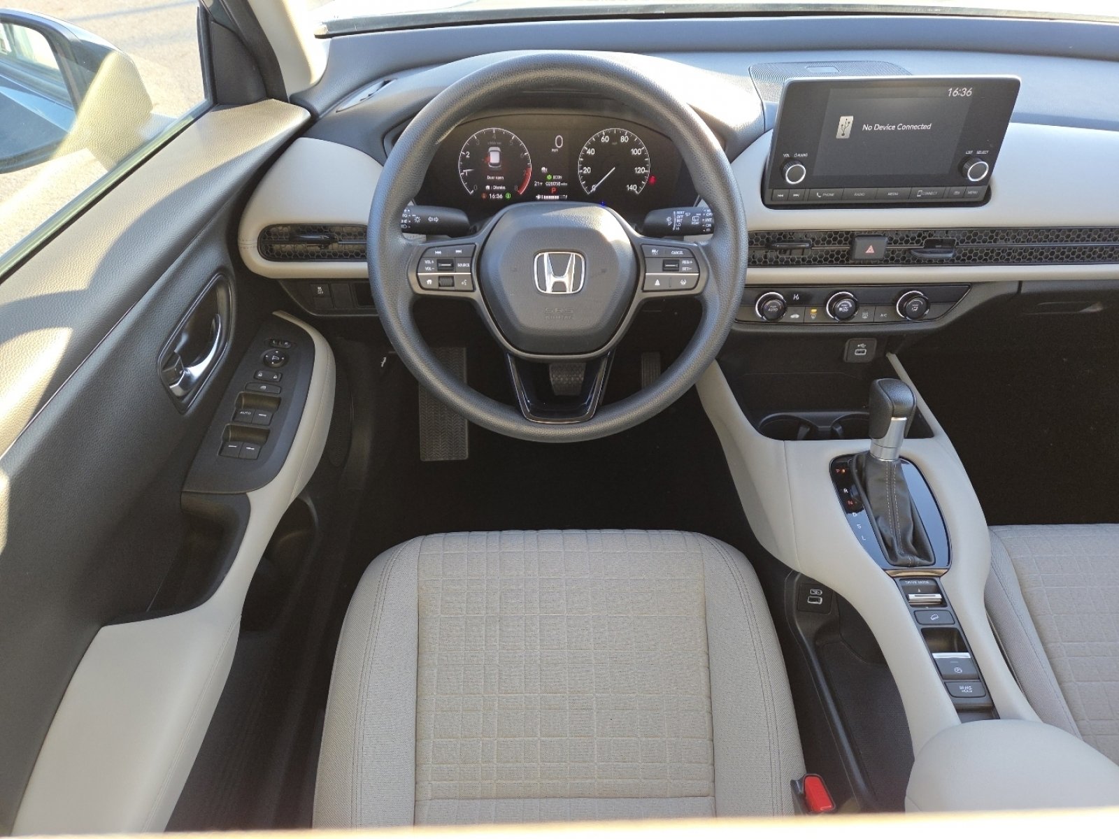 Used 2023 Honda HR-V LX image 23