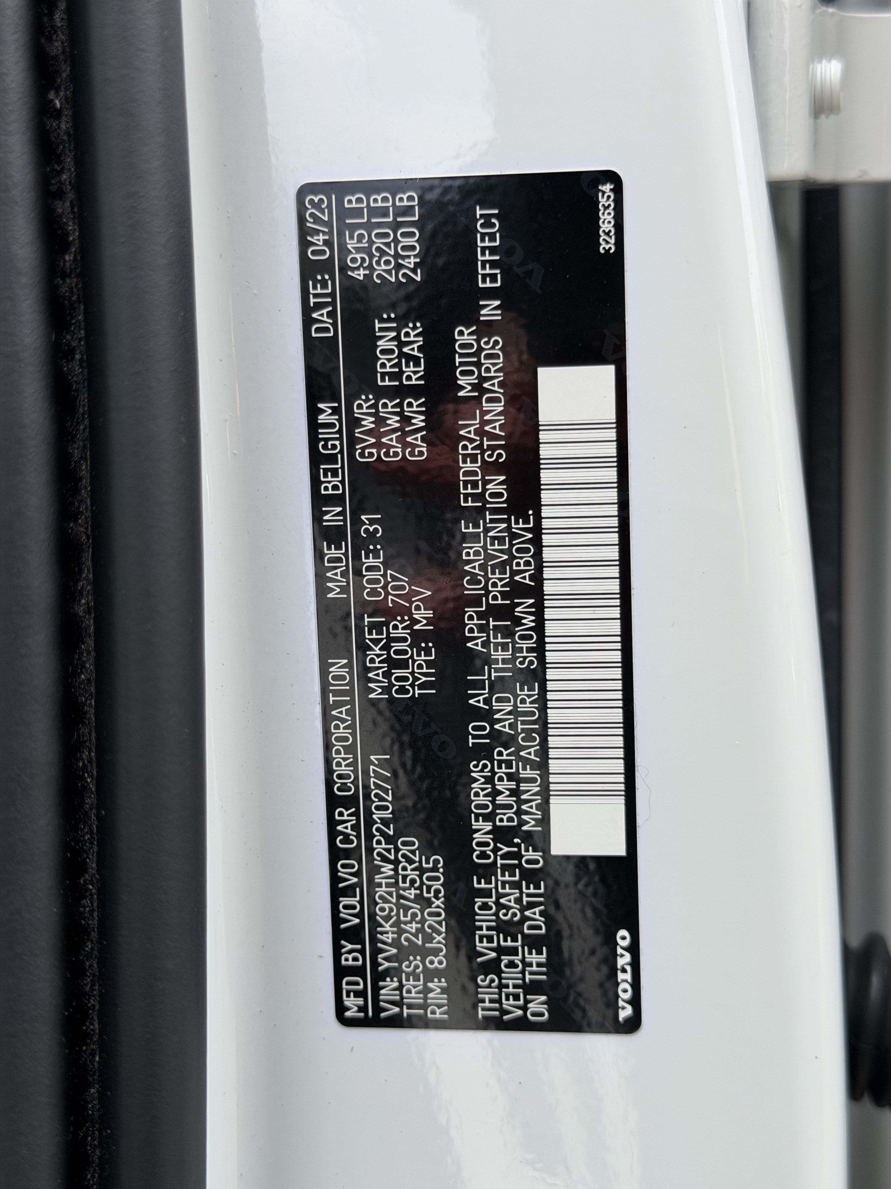 Used 2023 Volvo XC40 B4 Plus w/ Climate Package FWD image 35