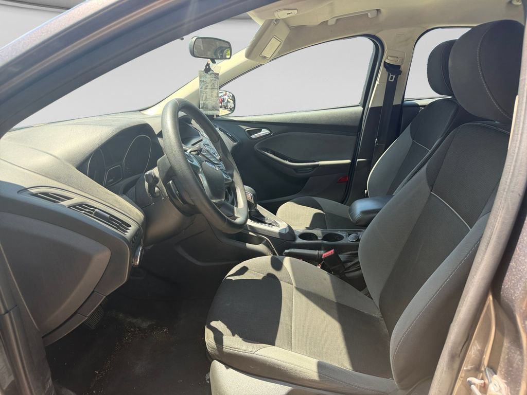 Used 2014 Ford Focus SE FWD image 22