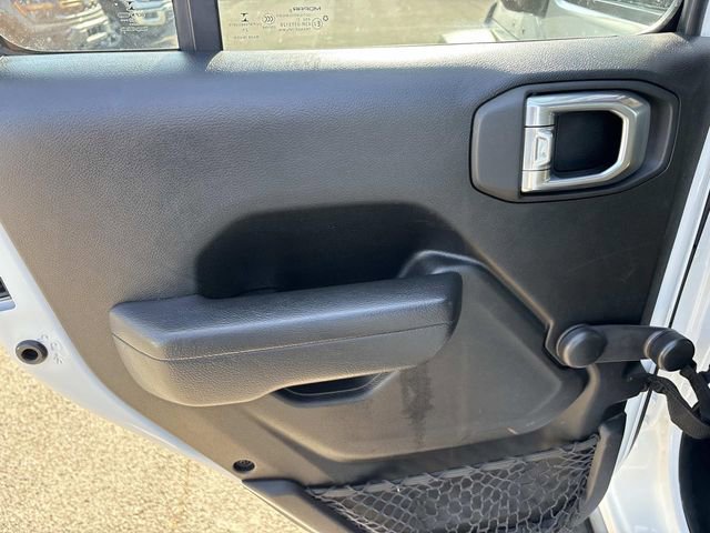 Used 2022 Jeep Gladiator Sport w/ Trailer Tow Package image 19