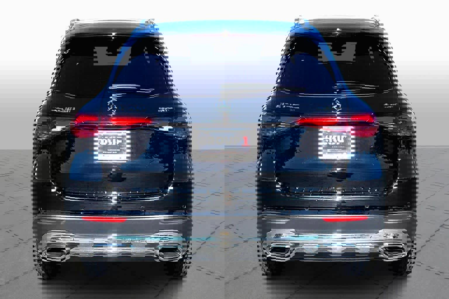 Certified 2025 Mercedes-Benz GLC 300 4MATIC image 5