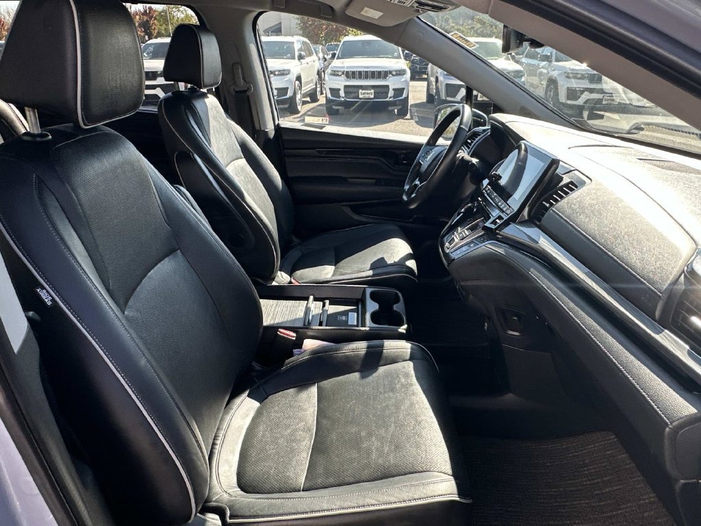 Used 2023 Honda Odyssey Elite image 8