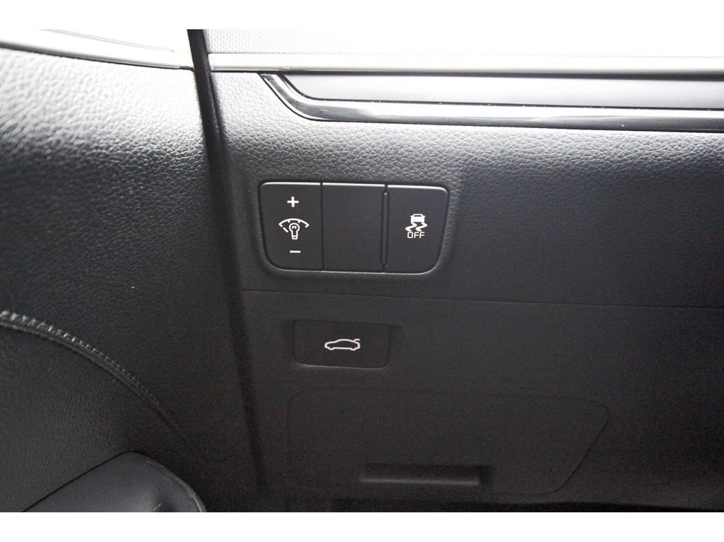 New 2026 Kia K5 LXS FWD image 19