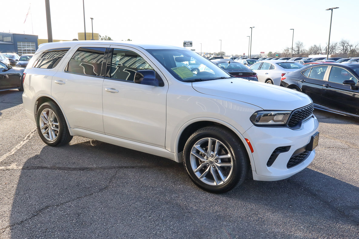 Used 2023 Dodge Durango GT image 3