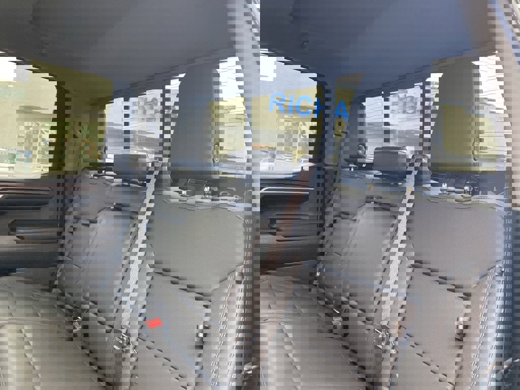 Used 2022 GMC Sierra 1500 SLT w/ SLT Premium Plus Package image 20