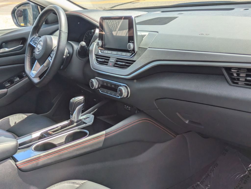 Used 2025 Nissan Altima 2.5 SR image 31