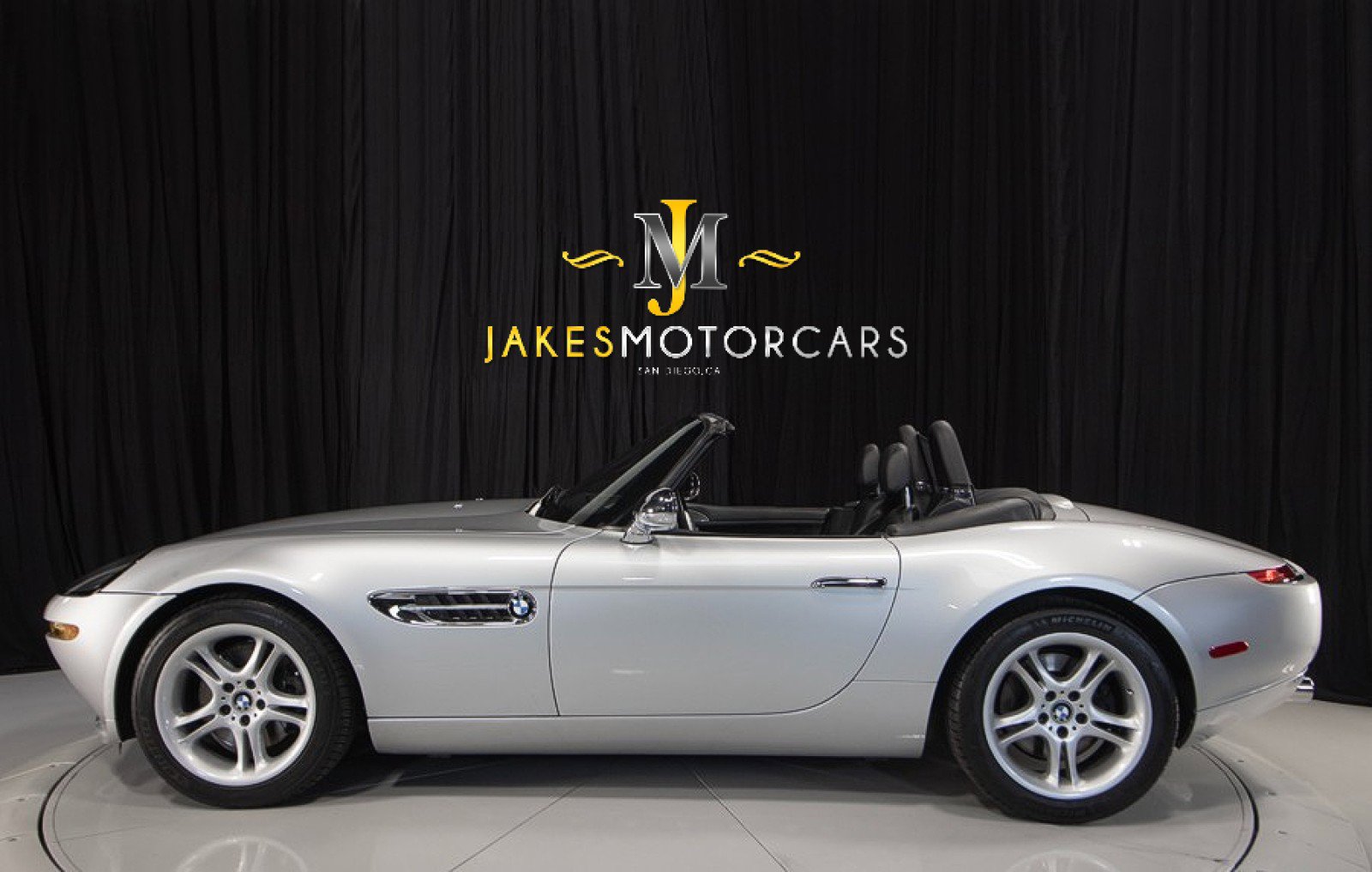 Used 2001 BMW Z8 image 2
