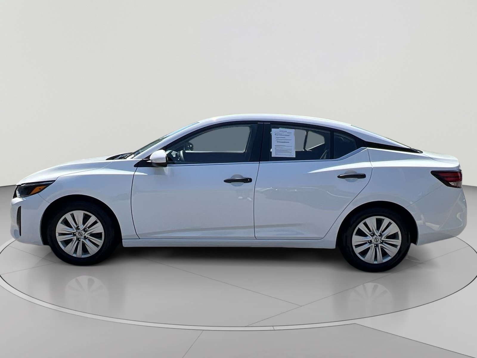 Used 2025 Nissan Sentra S FWD image 2