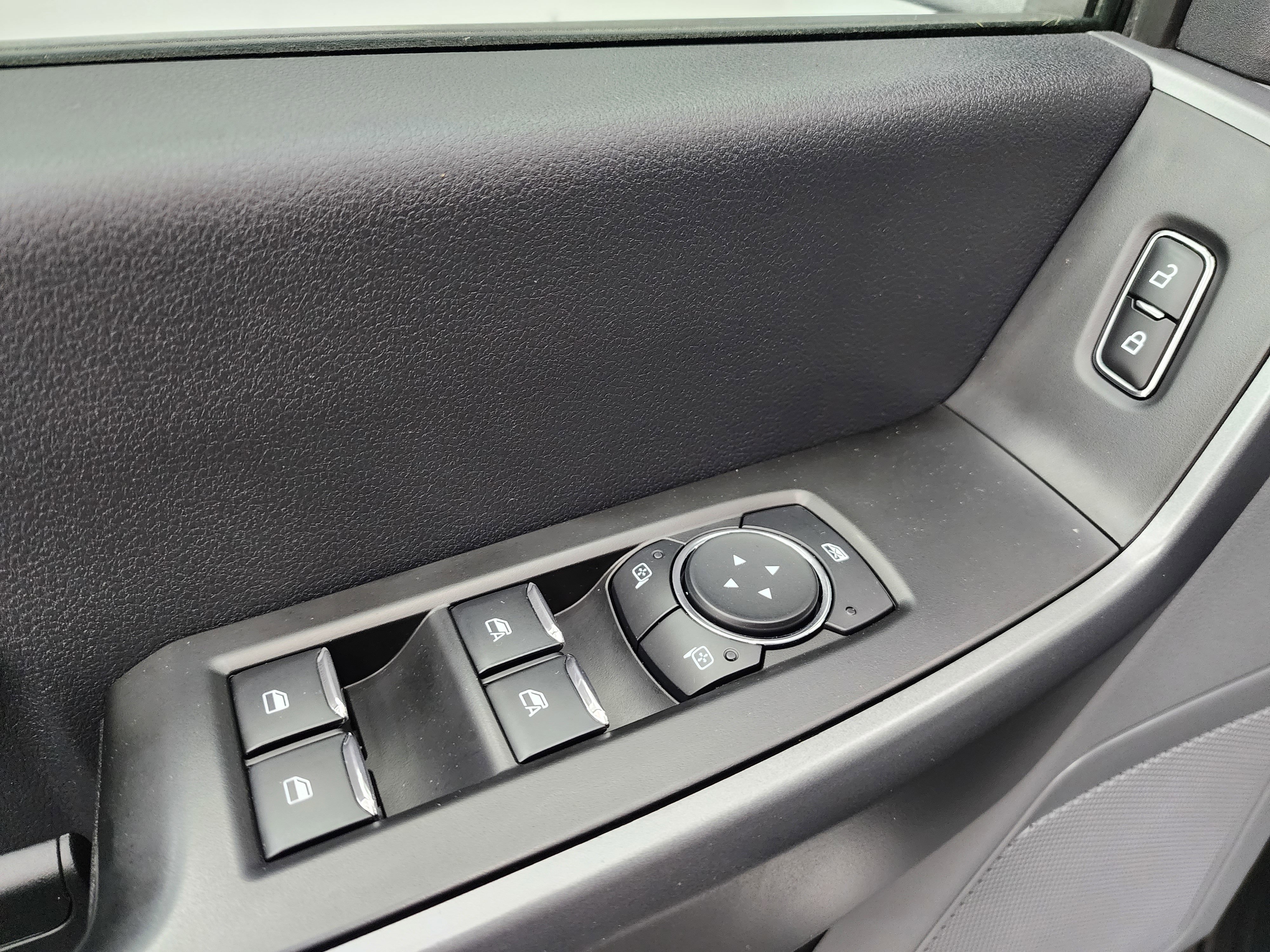 Used 2024 Ford F250 XLT image 37