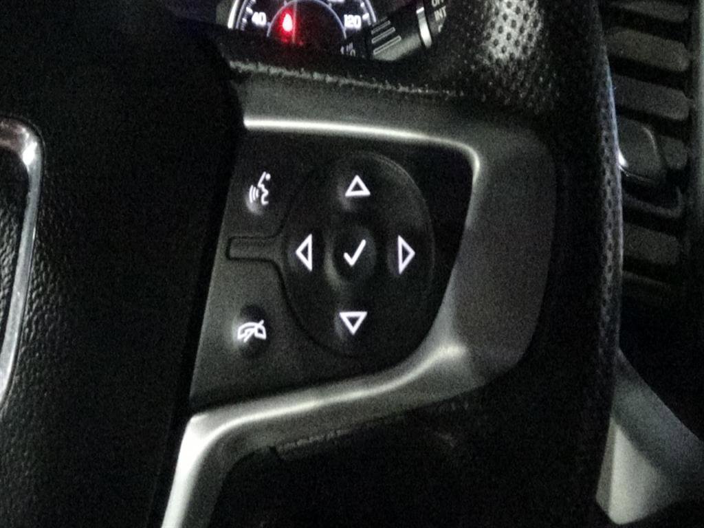 Used 2023 GMC Acadia SLE FWD image 21