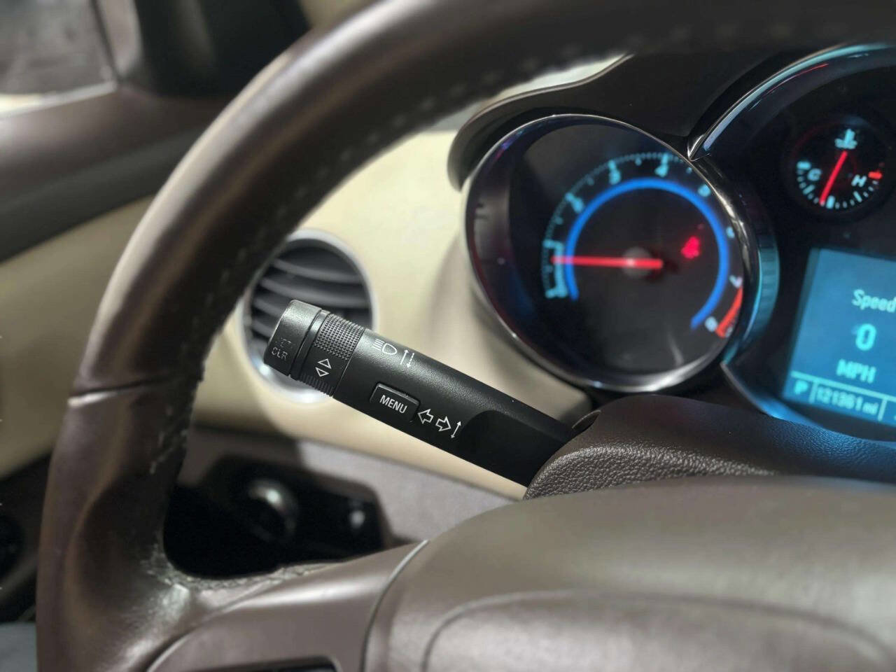 Used 2012 Chevrolet Cruze LTZ image 30