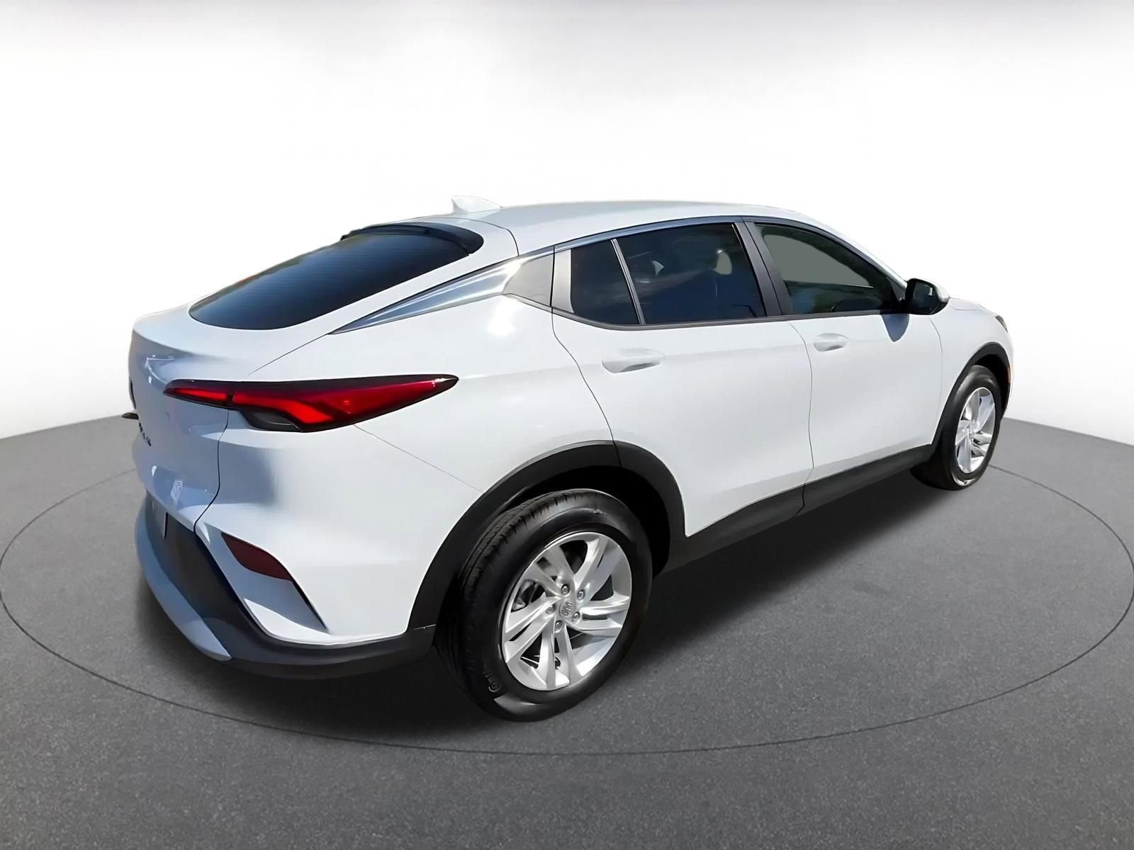 Used 2025 Buick Envista Preferred image 15