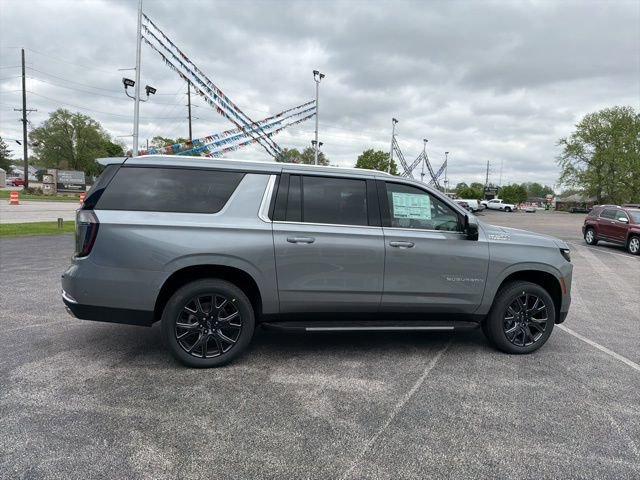 New 2026 Chevrolet Suburban High Country AWD/4WD image 16