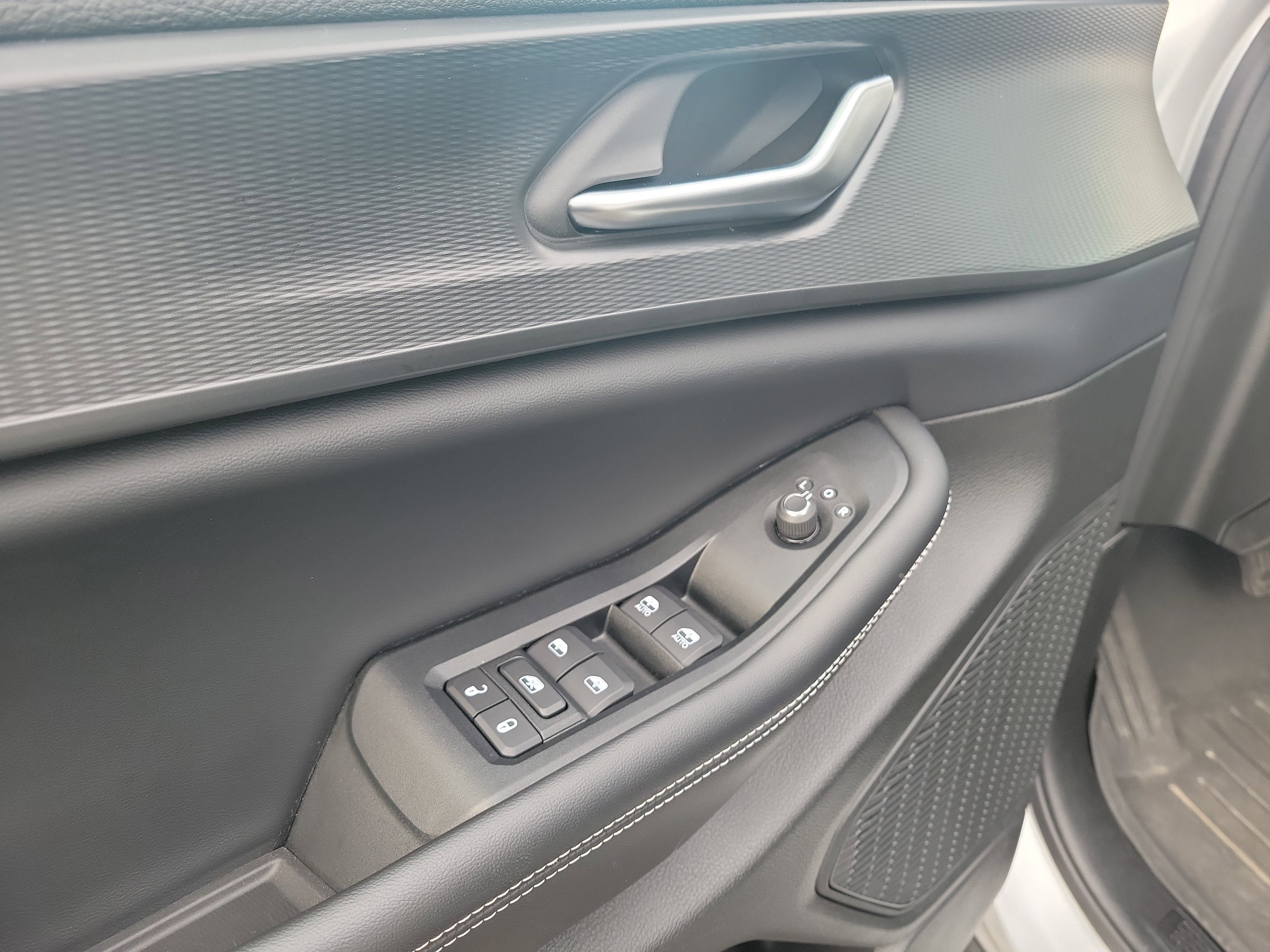 Used 2023 Jeep Grand Cherokee Altitude image 22