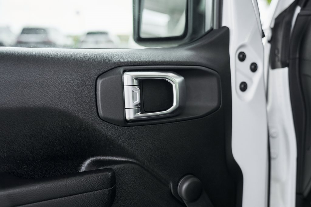 Used 2023 Jeep Wrangler Sport image 24