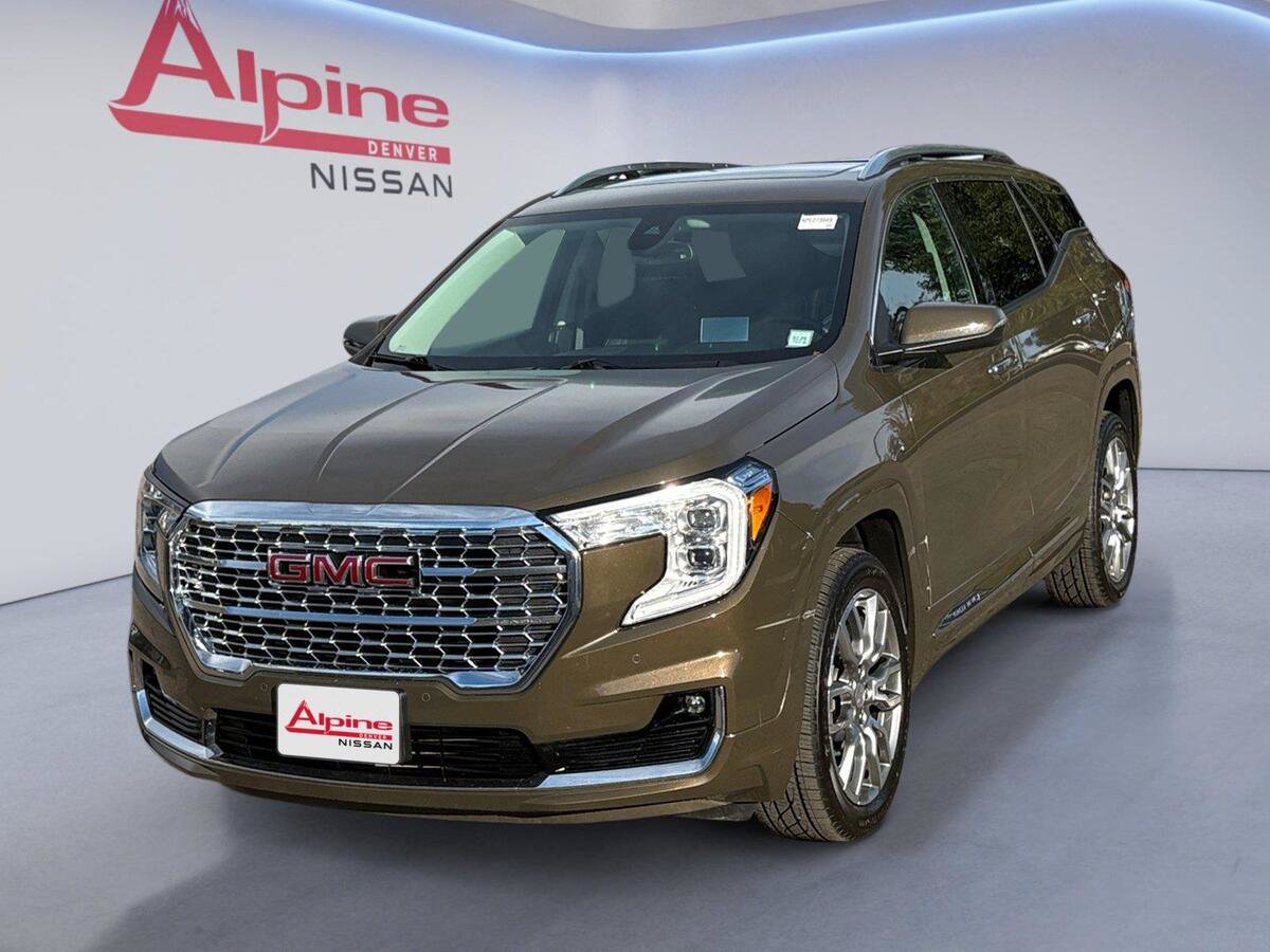 Used 2023 GMC Terrain Denali w/ LPO, Floor Liner Package AWD/4WD image 1