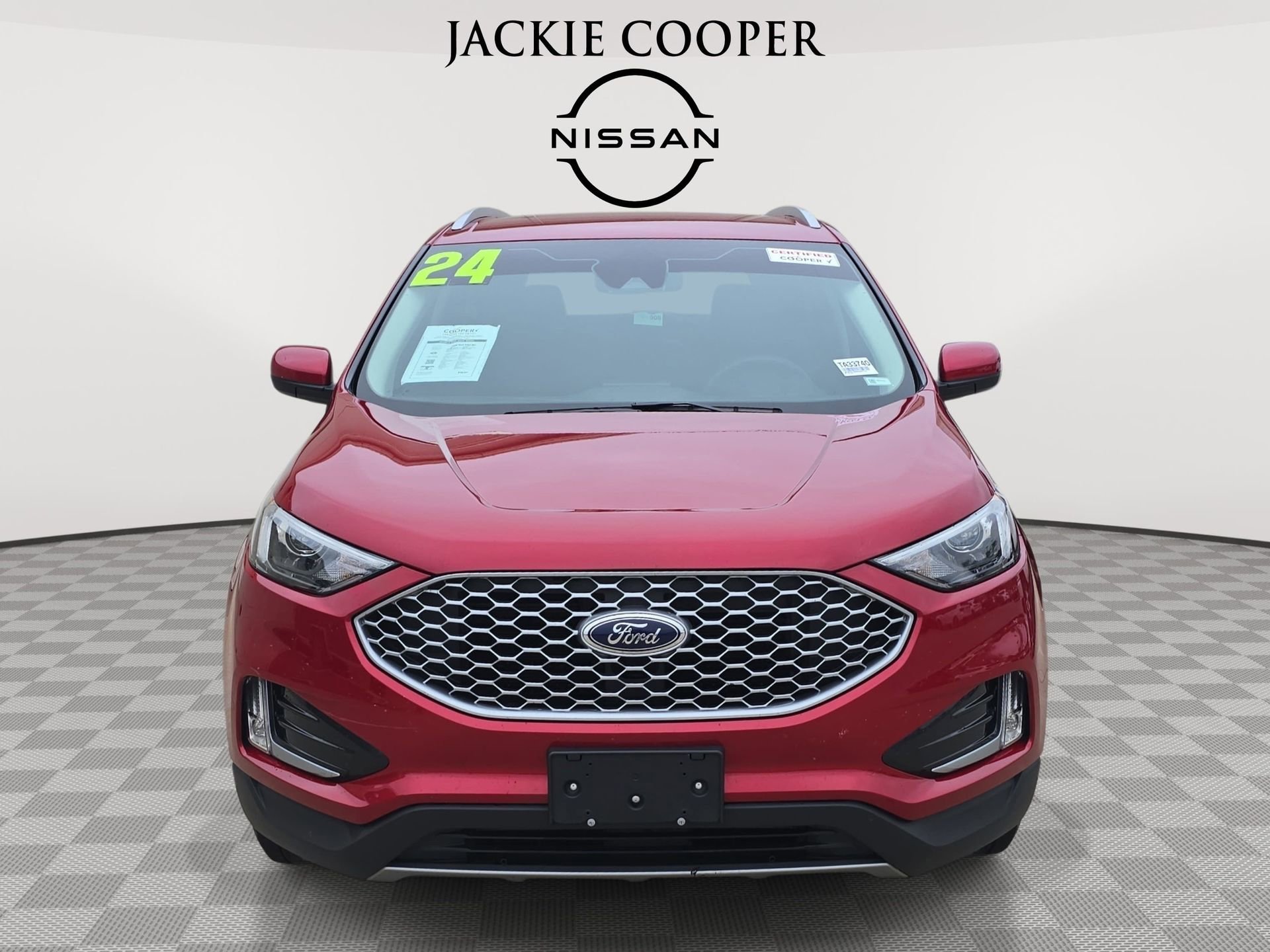 Used 2024 Ford Edge SEL w/ Convenience Package AWD/4WD image 2