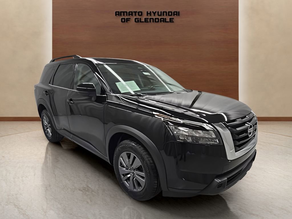 Used 2025 Nissan Pathfinder SV AWD/4WD image 8