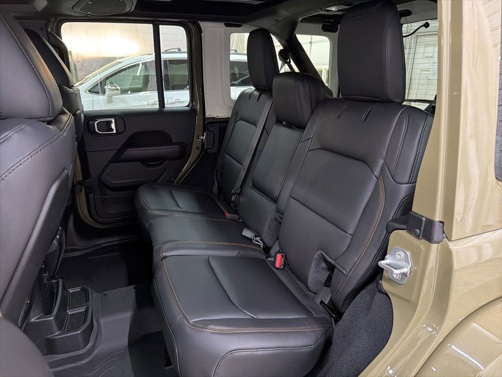 New 2026 Jeep Wrangler Unlimited Sahara AWD/4WD image 21