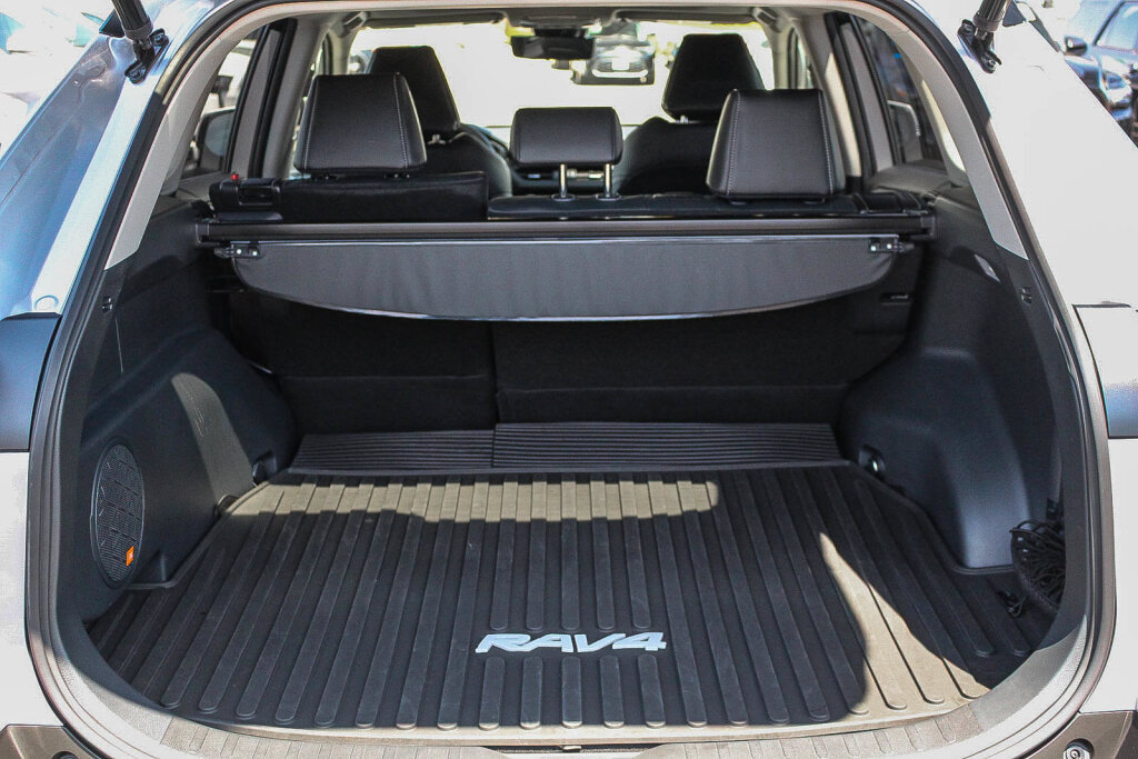 Certified 2021 Toyota RAV4 Limited FWD image 19