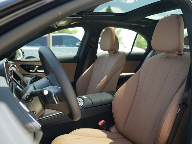 Used 2026 Mercedes-Benz E 350 4MATIC Sedan image 37