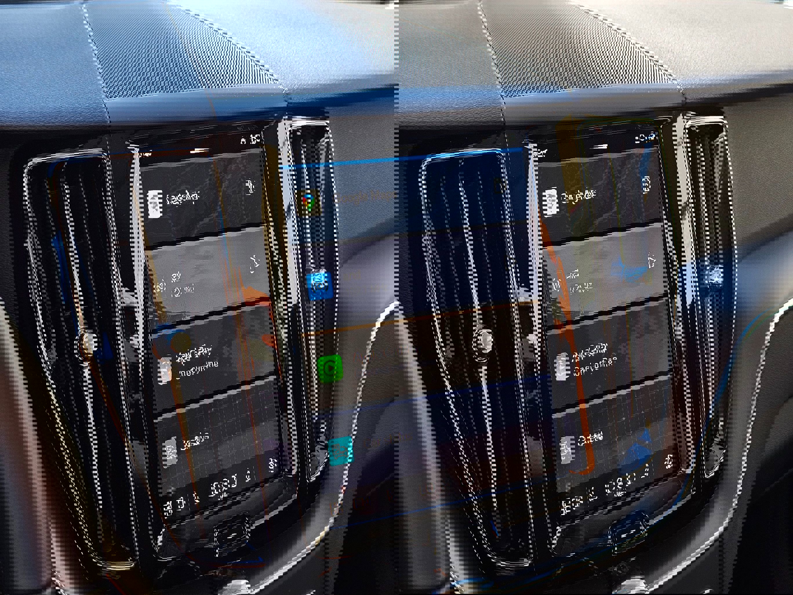 Used 2025 Volvo XC60 B5 Core image 13