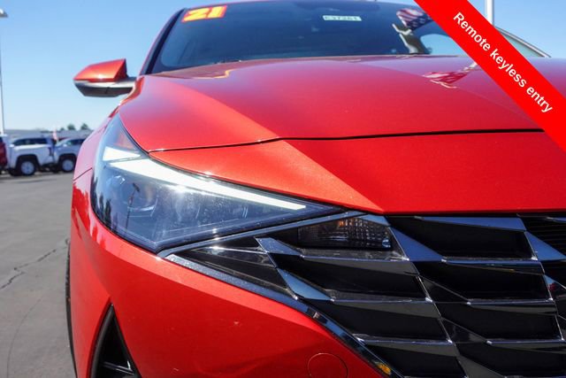 Used 2021 Hyundai Elantra Limited image 5