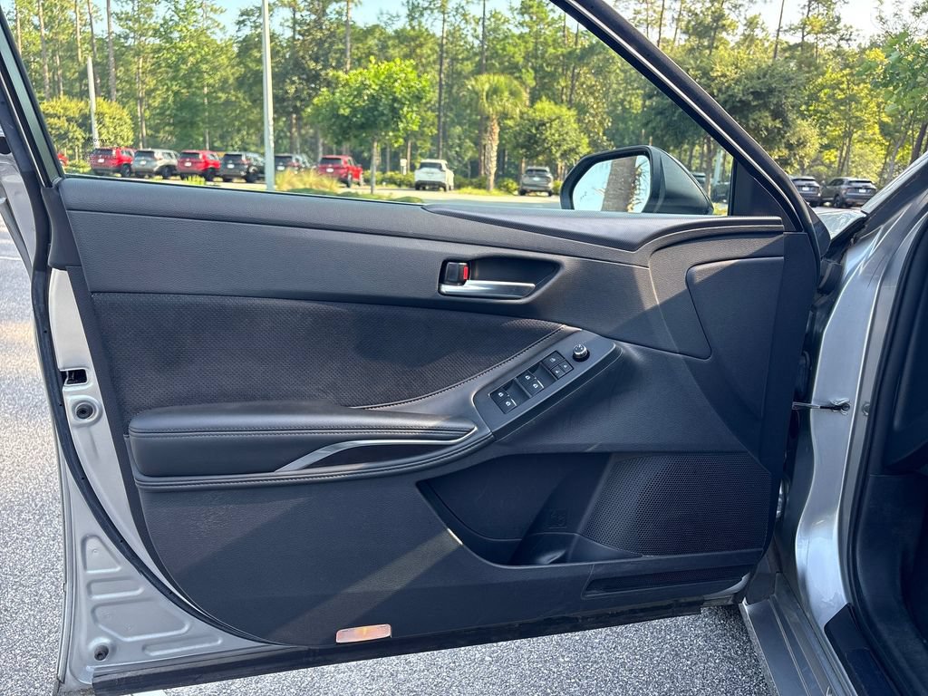 Used 2019 Toyota Avalon XSE w/ All Weather Liner Package FWD image 3