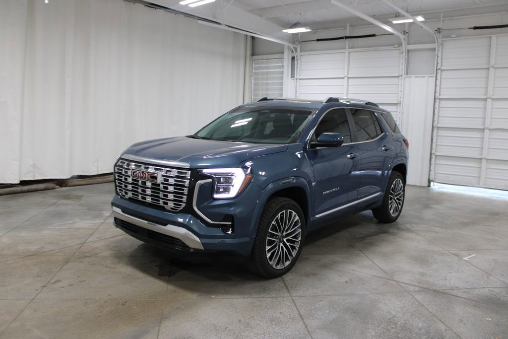 Used 2026 GMC Terrain Denali w/ LPO, Floor Liner Package AWD/4WD image 4