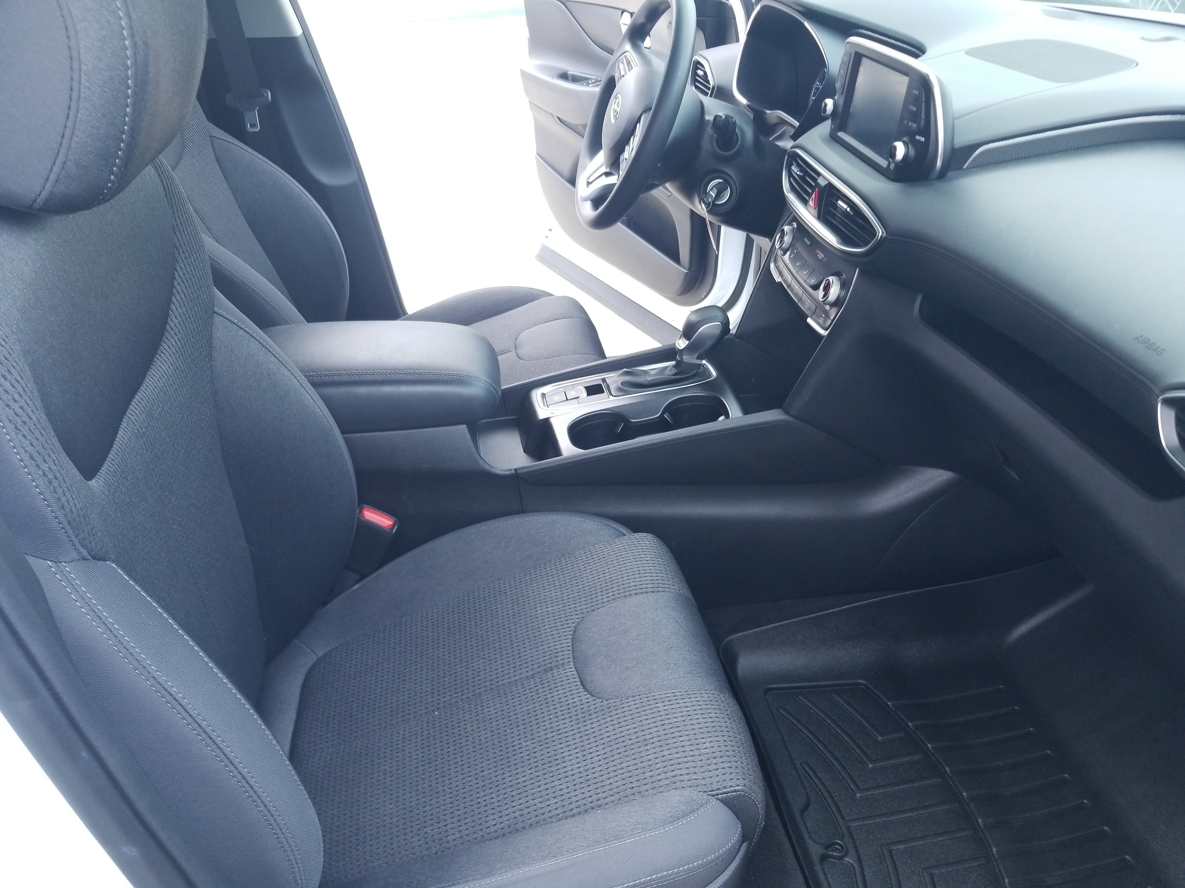 Used 2019 Hyundai Santa Fe SE FWD image 17