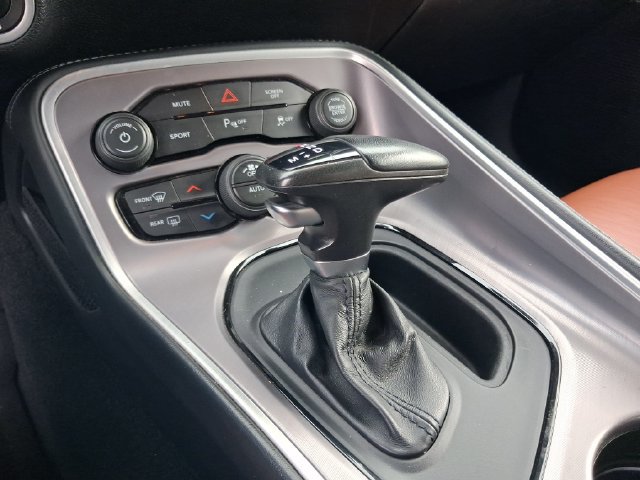 Used 2022 Dodge Challenger GT RWD image 17