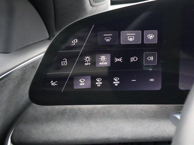 Used 2022 Lucid Air Grand Touring image 34