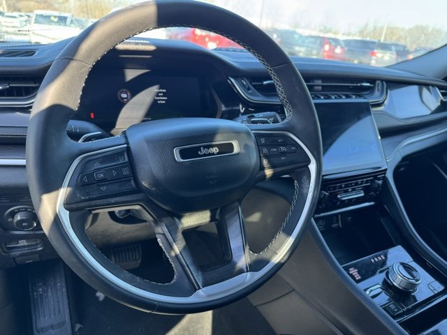 Used 2023 Jeep Grand Cherokee 30th Anniversary image 14