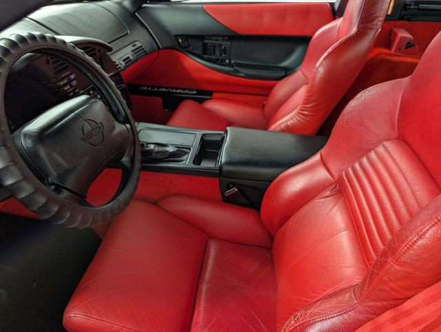 Used 1994 Chevrolet Corvette Coupe image 13
