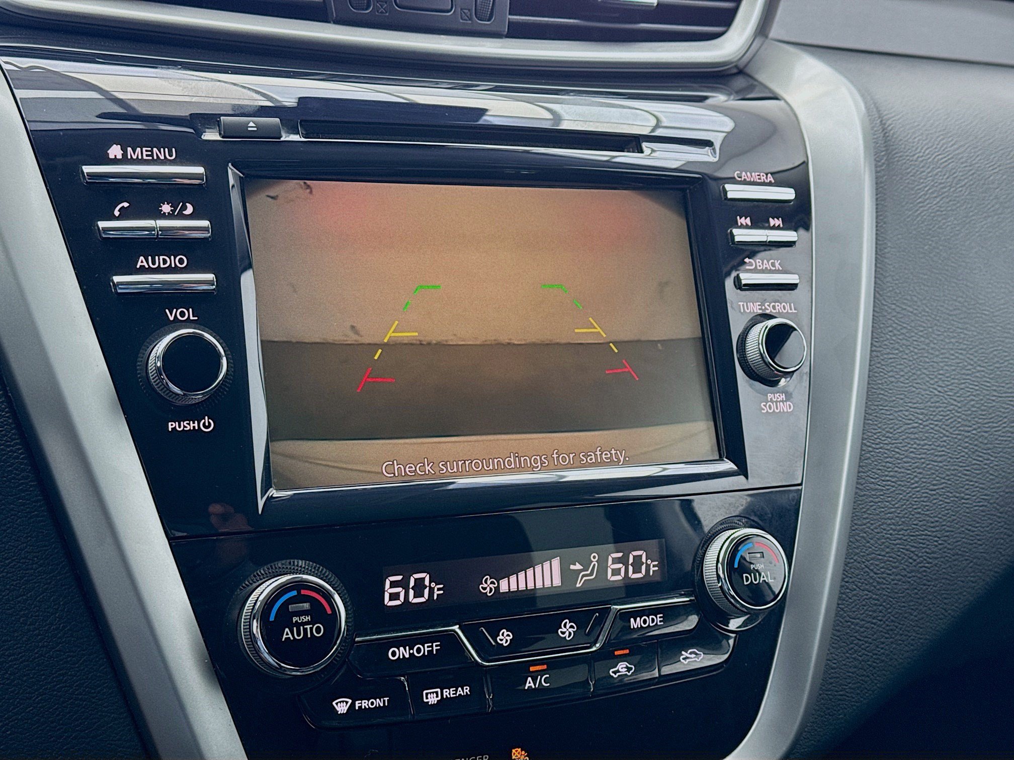Used 2020 Nissan Murano SV AWD/4WD image 10