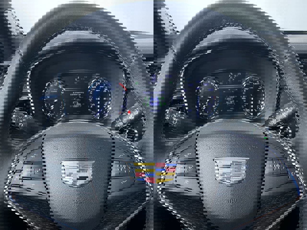 Certified 2023 Cadillac XT5 Premium Luxury w/ LPO, Floor Liner Package image 3