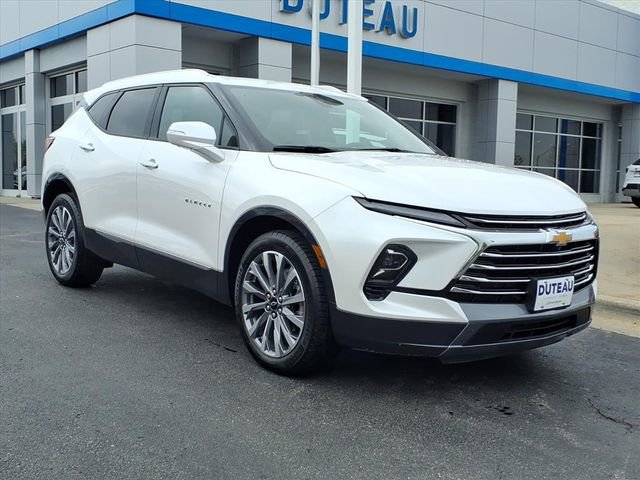Certified 2025 Chevrolet Blazer Premier w/ Driver Confidence II Package AWD/4WD image 3