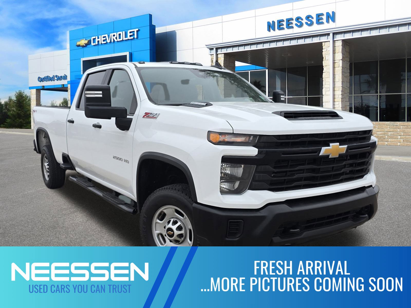 Used 2024 Chevrolet Silverado 2500 W/T image 1