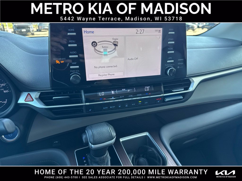 Used 2021 Toyota Sienna XLE AWD/4WD image 23