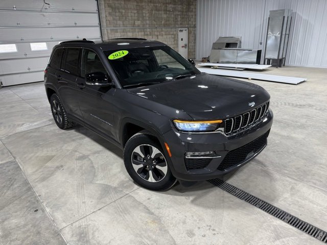 Used 2024 Jeep Grand Cherokee Limited 4xe image 39