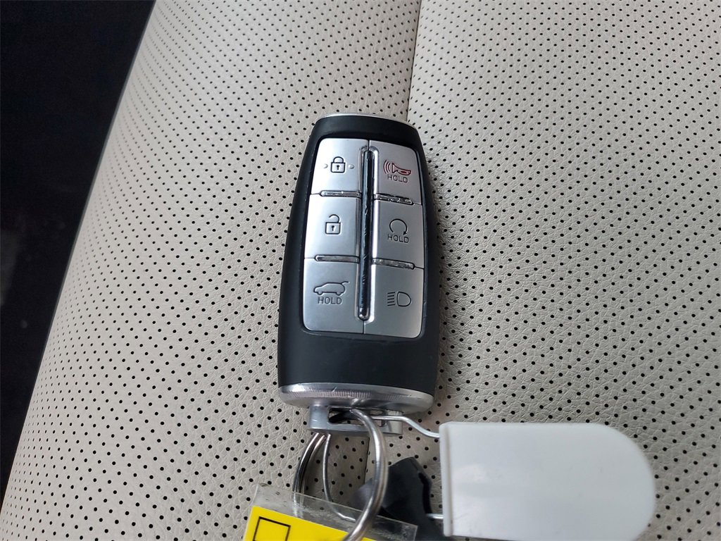 Used 2024 Genesis GV70 2.5T w/ Select Package image 25